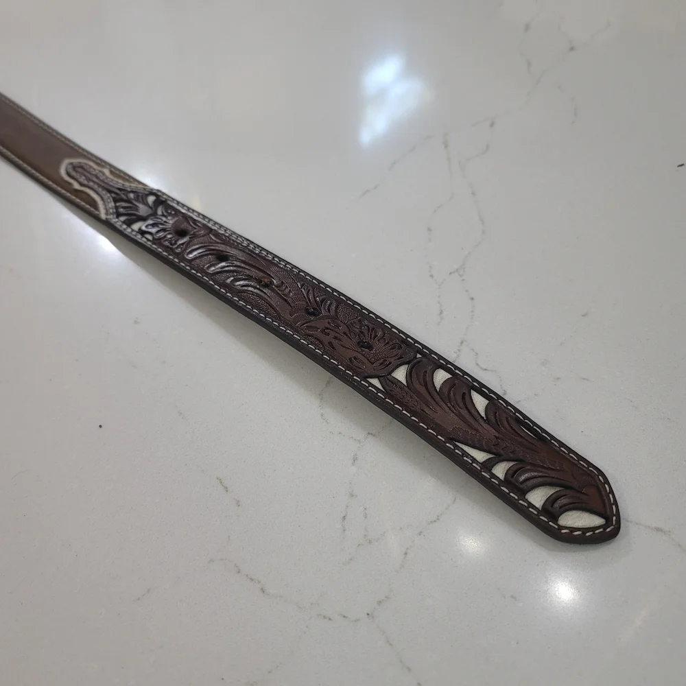 Nocona tooled leather blend belt 31